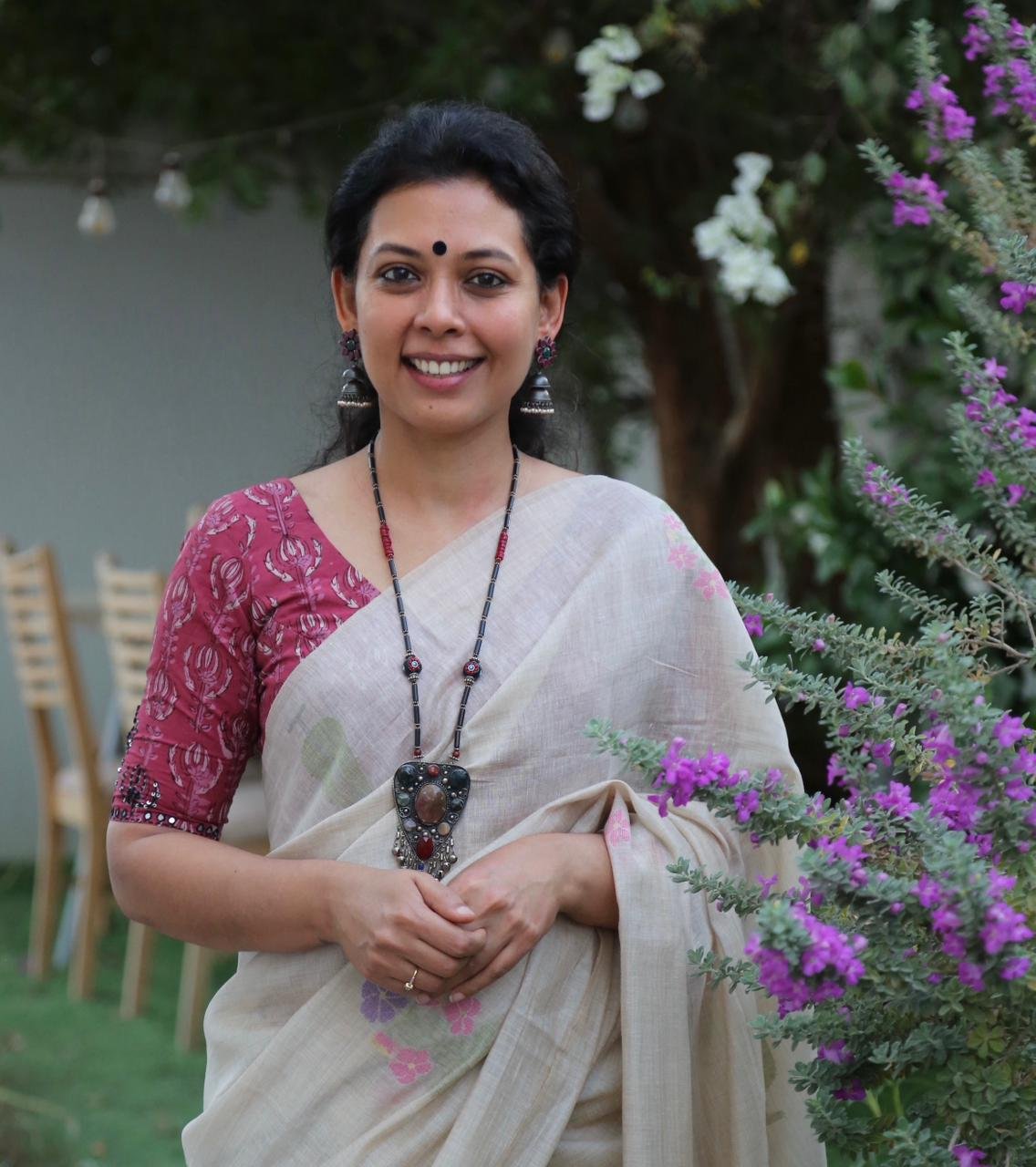 WhatsApp Image 2025-11-24 at 23.08.49